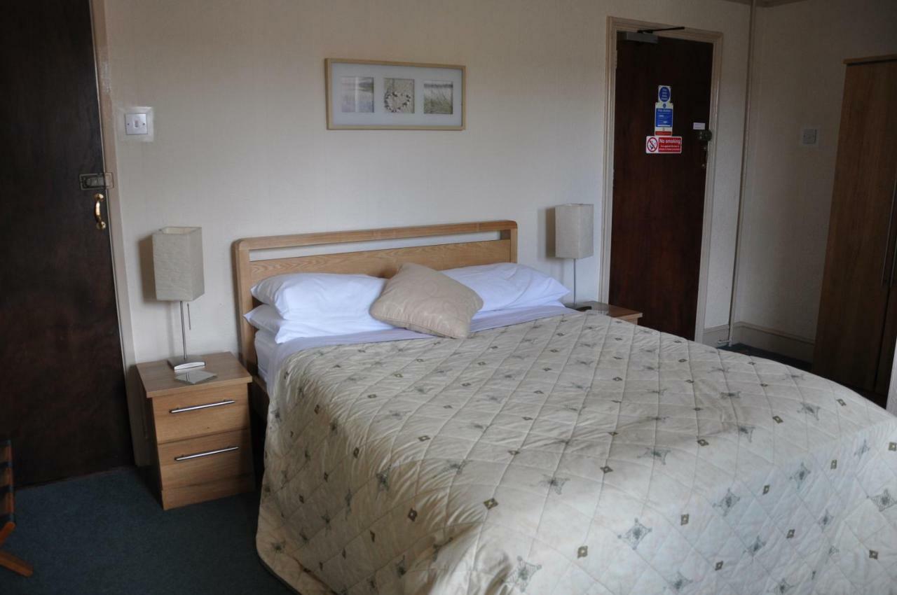 Holly Tree Guest House Hereford Esterno foto