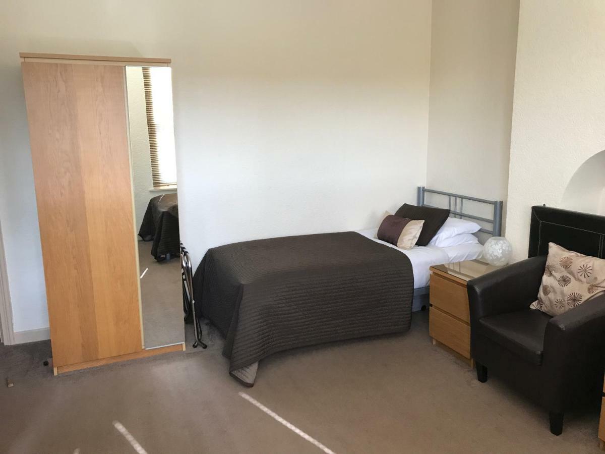 Holly Tree Guest House Hereford Esterno foto